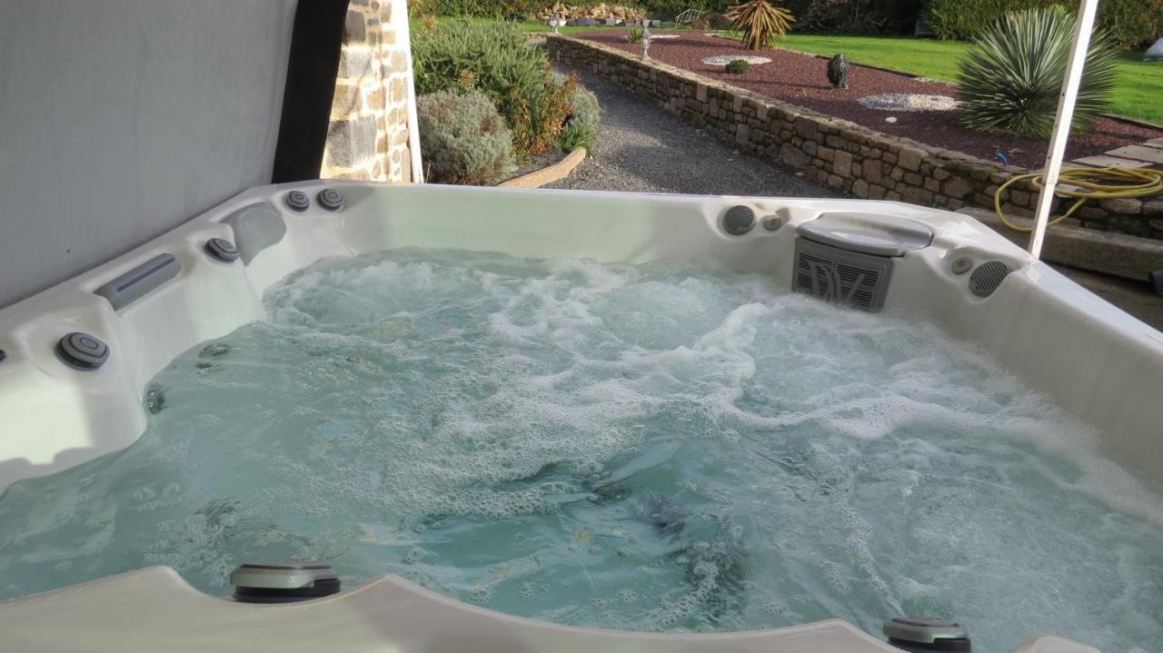 Chambre D'Hote Naturiste Ou Pas Miniac-Morvan ภายนอก รูปภาพ